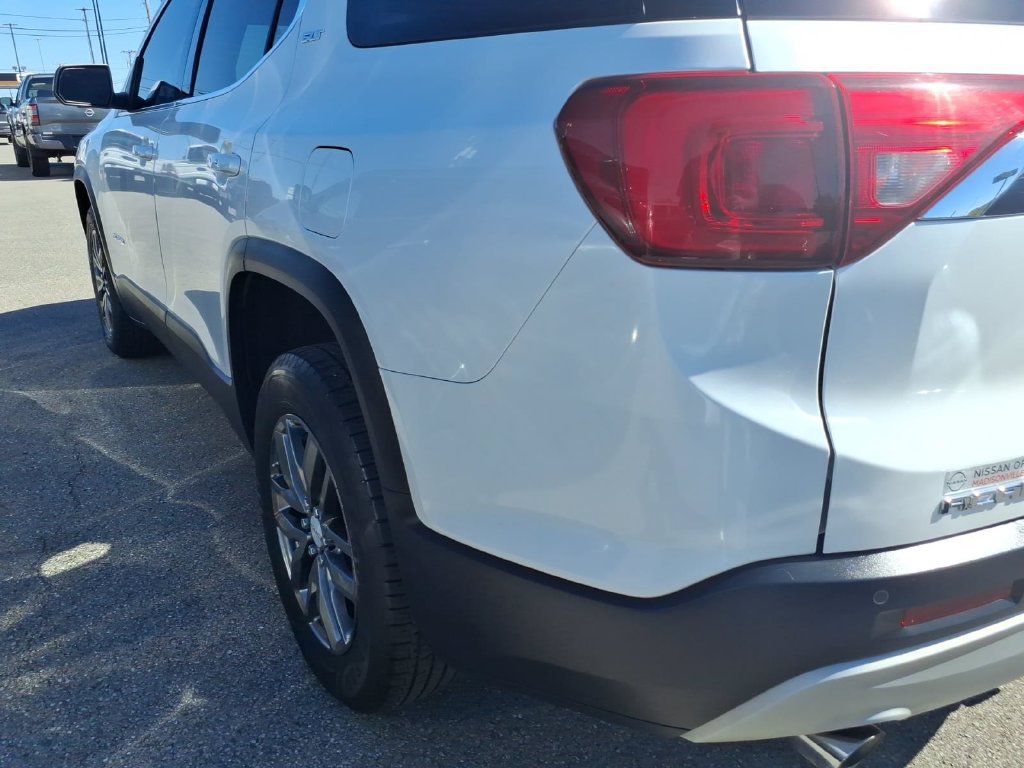 Used 2018 GMC Acadia SLT FWD image 19