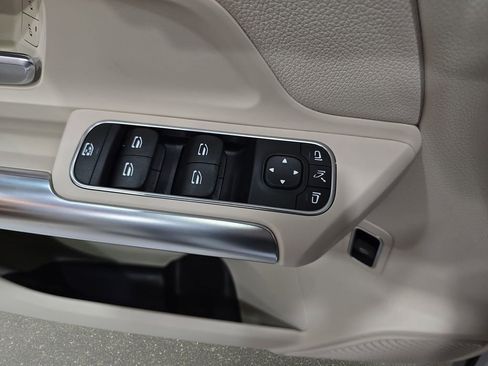 Used 2022 Mercedes-Benz GLA 250 4MATIC image 30