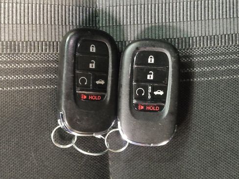 Used 2022 Honda Civic Sport image 32