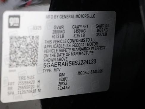 Used 2025 Buick Enclave Preferred FWD image 37