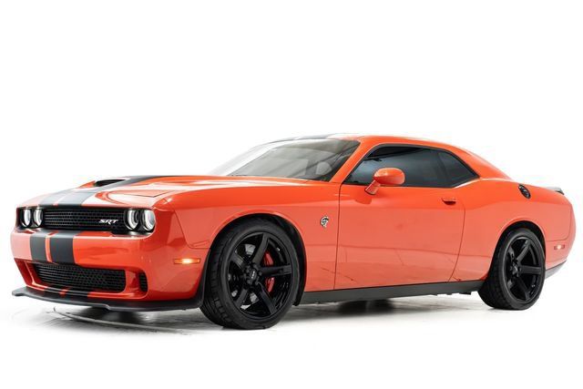 Used 2017 Dodge Challenger SRT Hellcat RWD image 8