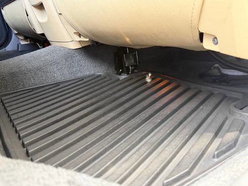 Used 2008 Subaru Tribeca Limited image 93