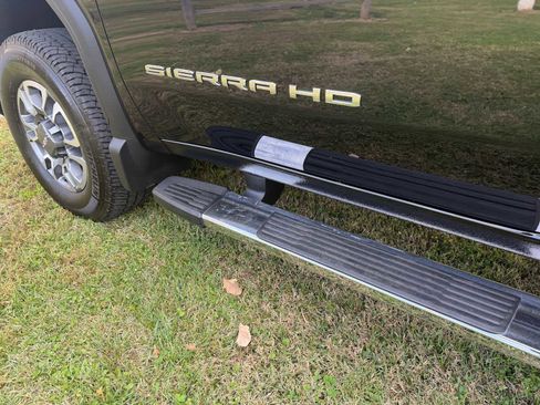 Used 2024 GMC Sierra 2500 SLE w/ SLE Convenience Package image 11