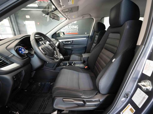 Used 2018 Honda CR-V LX image 9