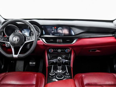 Used 2019 Alfa Romeo Stelvio RWD image 11