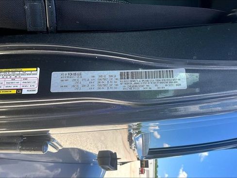 Used 2017 Jeep Wrangler Unlimited Sahara AWD/4WD image 28