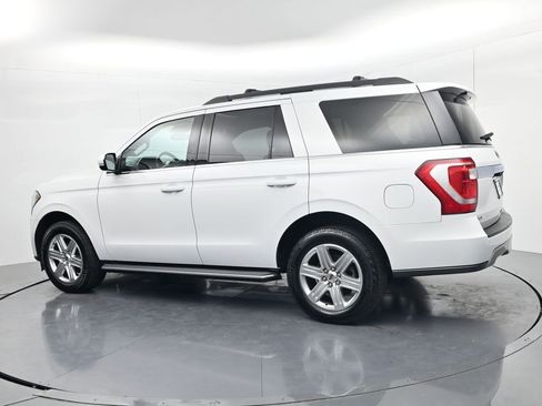 Used 2021 Ford Expedition XLT AWD/4WD image 2