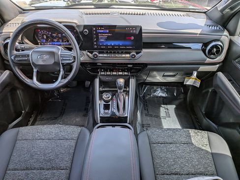 Certified 2025 Chevrolet Colorado Z71 AWD/4WD image 14