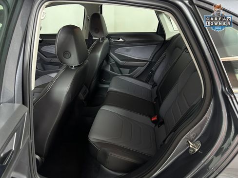 Used 2025 Volkswagen Jetta SEL FWD image 25