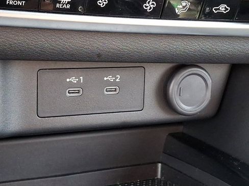 Used 2024 Nissan Rogue SV image 29