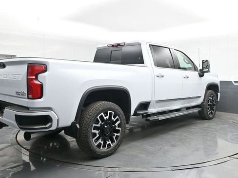 New 2026 Chevrolet Silverado 2500 High Country w/ High Country Premium Package AWD/4WD image 14
