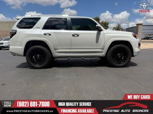 Used 2018 Toyota 4Runner Limited AWD/4WD image 10