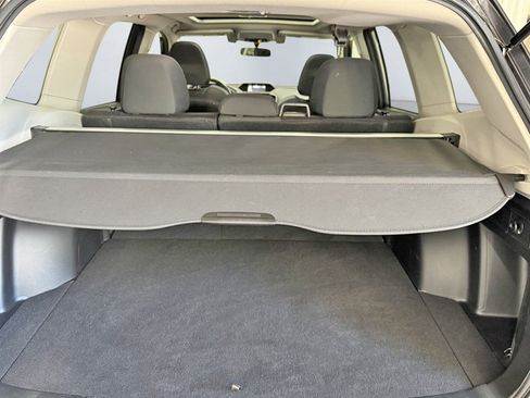 Used 2019 Subaru Forester Premium AWD/4WD image 21
