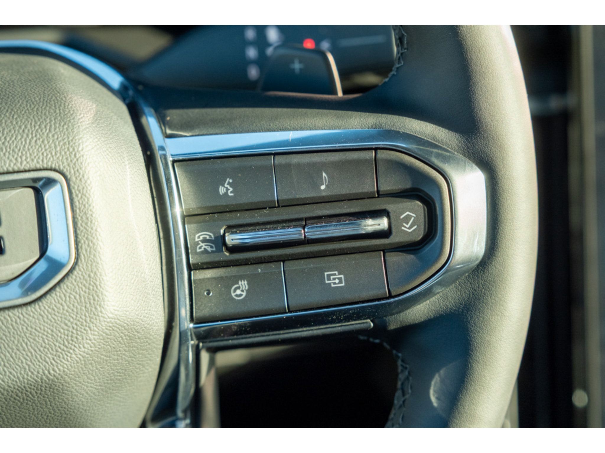 New 2027 GMC Acadia Elevation w/ Elevation Premium Package FWD image 19