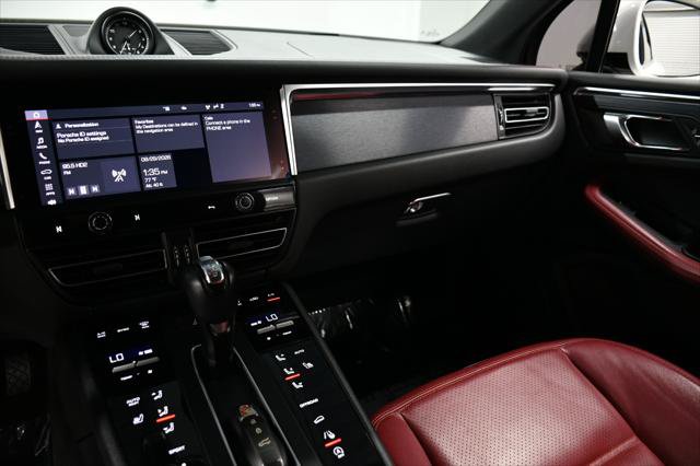 Used 2022 Porsche Macan GTS AWD/4WD image 42