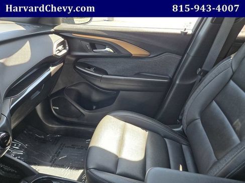 Used 2023 Chevrolet TrailBlazer ACTIV w/ Sun and Liftgate Package AWD/4WD image 15