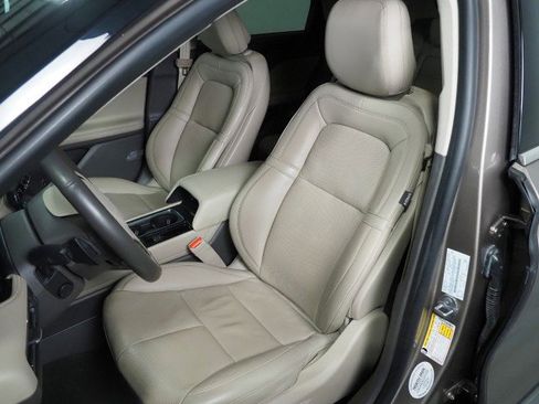 Used 2020 Lincoln Corsair Reserve w/ Equipment Group 201A image 14