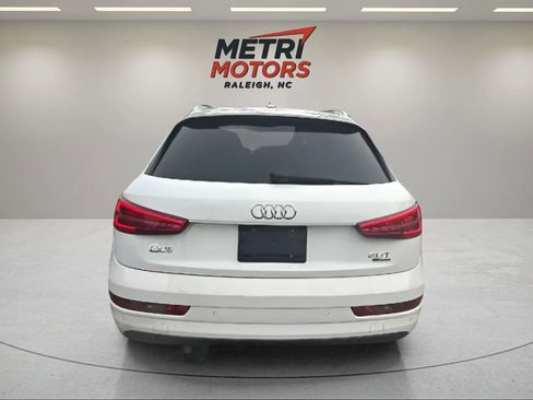Used 2016 Audi Q3 2.0T Premium Plus w/ Technology Package image 12