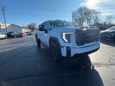 New 2026 GMC Sierra 2500 AT4 image 2