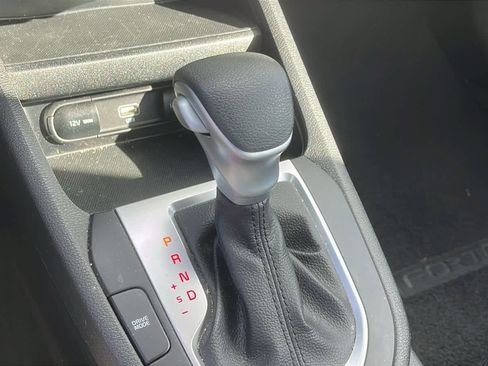 Used 2023 Kia Forte LXS image 20