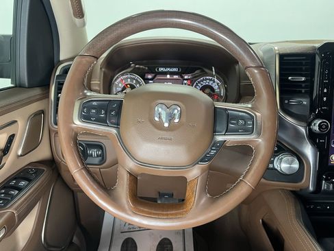 Used 2019 RAM 1500 Laramie Longhorn image 13