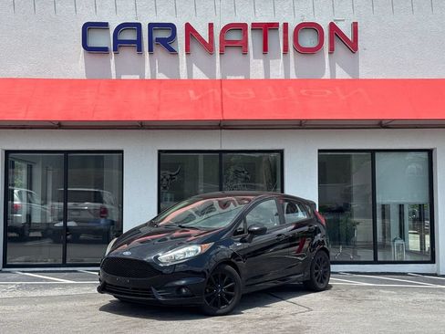 Used 2019 Ford Fiesta ST-Line FWD image 2