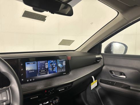 Used 2026 Nissan Kicks SV w/ Cold Weather Package image 27