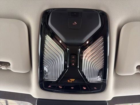 Used 2026 BMW X7 xDrive40i w/ Premium Package image 32