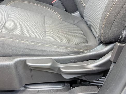 Used 2019 Chevrolet Traverse LS FWD image 12