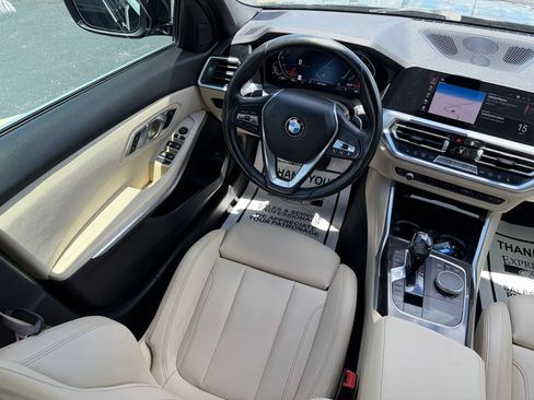 Used 2020 BMW 330i Sedan w/ Convenience Package RWD image 14