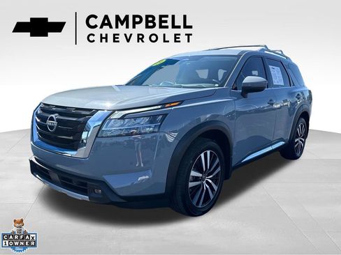 Used 2023 Nissan Pathfinder Platinum FWD image 1