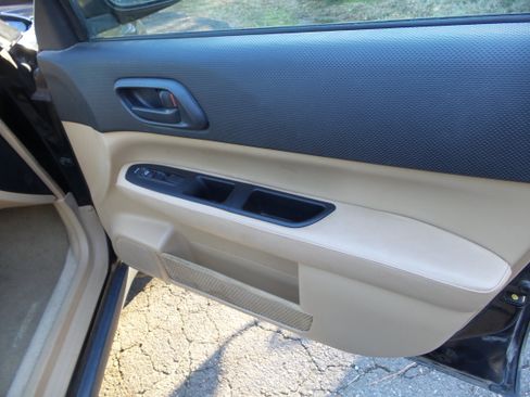 Used 2005 Subaru Forester 2.5X image 8