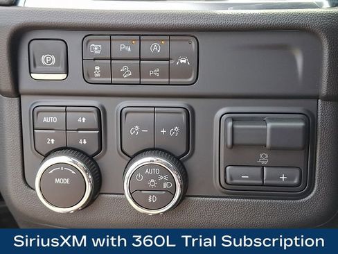 Used 2025 Chevrolet Suburban Premier w/ Sun And Tow Package AWD/4WD image 9