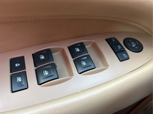 Used 2018 Cadillac Escalade ESV Platinum image 24