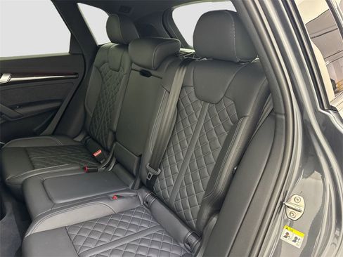 Used 2024 Audi SQ5 Prestige image 26