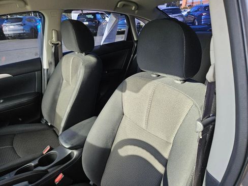 Used 2016 Nissan Sentra S image 18