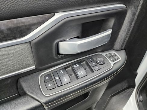 Used 2023 RAM 2500 Big Horn w/ Night Edition image 37