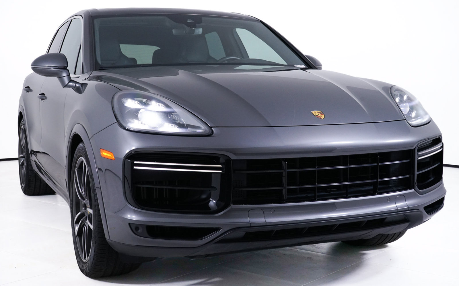 Used 2019 Porsche Cayenne Turbo AWD/4WD image 18