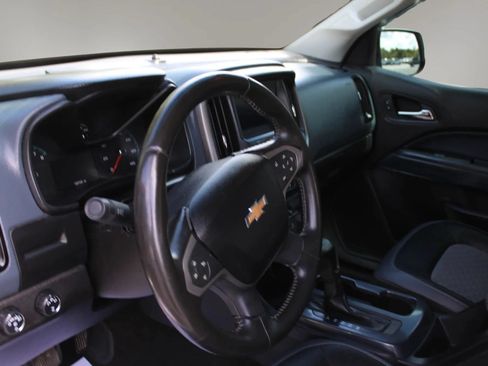 Used 2016 Chevrolet Colorado Z71 AWD/4WD image 14