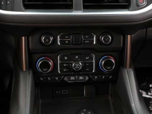 Used 2021 Chevrolet Tahoe High Country image 14