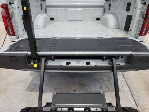 Used 2024 Ford F150 Raptor AWD/4WD image 34