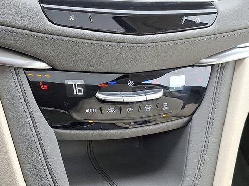 Certified 2024 Cadillac XT5 Premium Luxury image 20