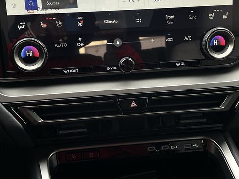 Used 2025 Lexus TX 350 350 Premium w/Pano-Roof/Tech P image 18