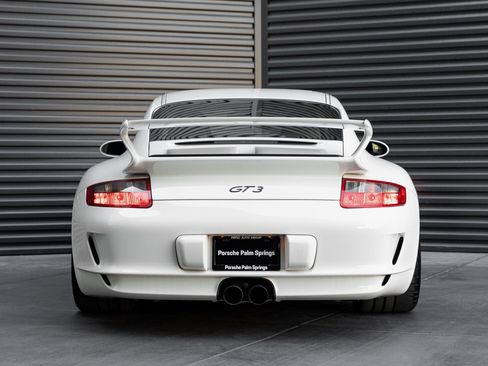 Used 2007 Porsche 911 GT3 RWD image 6
