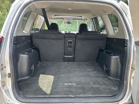 Used 2011 Toyota RAV4 Sport w/ Sport Extra Value Pkg AWD/4WD image 20