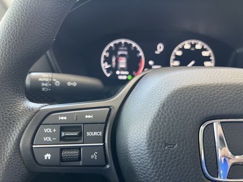 Used 2024 Honda CR-V LX image 18