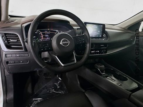 Certified 2022 Nissan Rogue SV w/ SV Premium Package FWD image 11