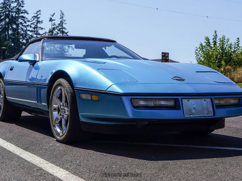 Used 1988 Chevrolet Corvette Convertible RWD image 20