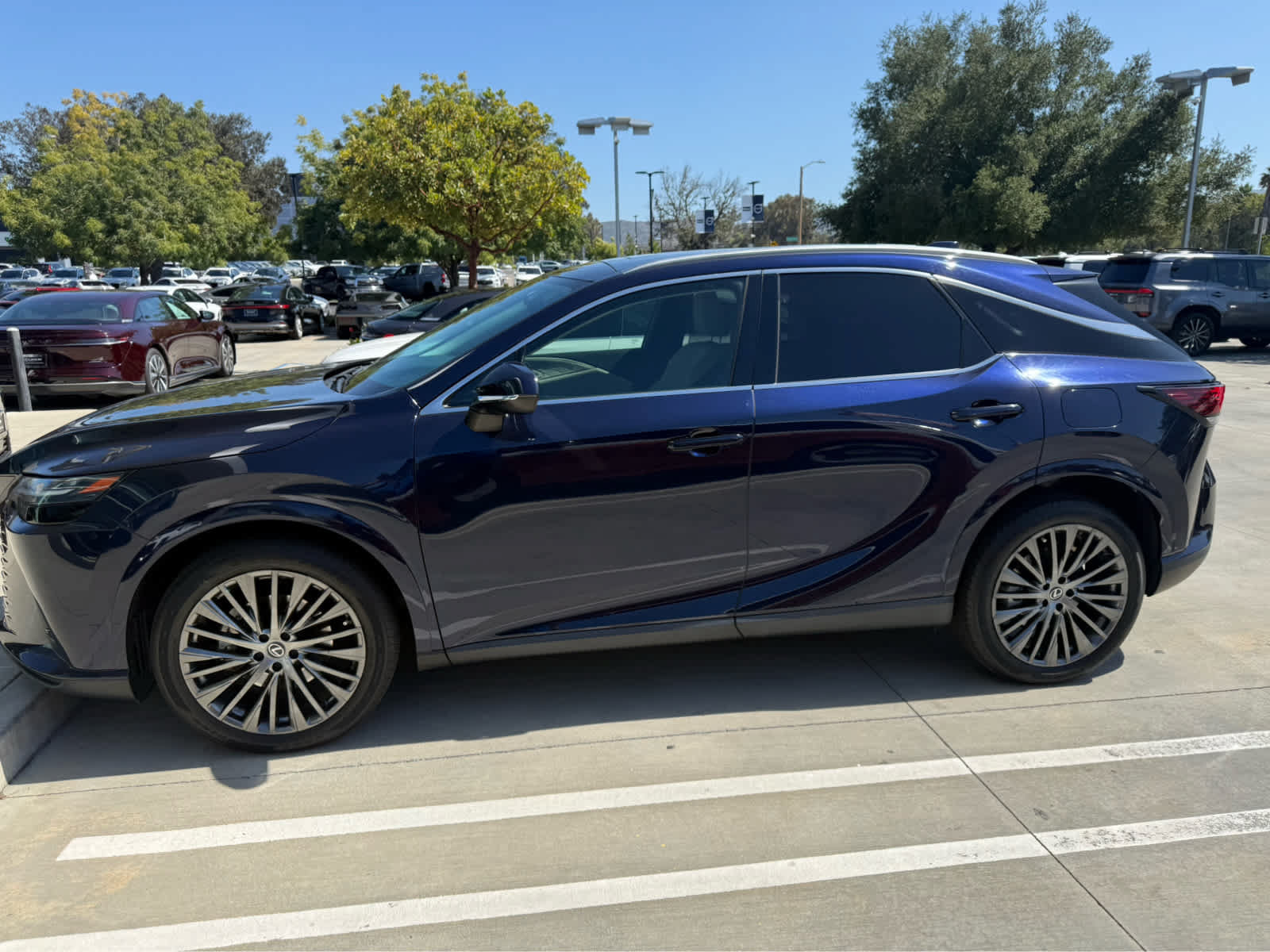 Used 2023 Lexus RX 350 w/ Cold Area Package AWD/4WD image 3