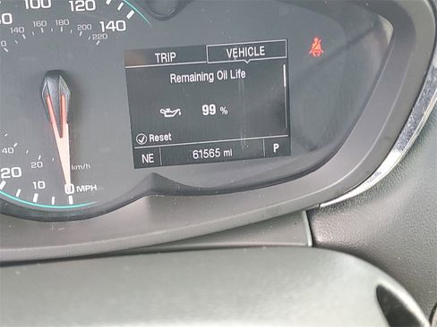 Used 2018 Chevrolet Trax LT w/ LT Convenience Package image 27